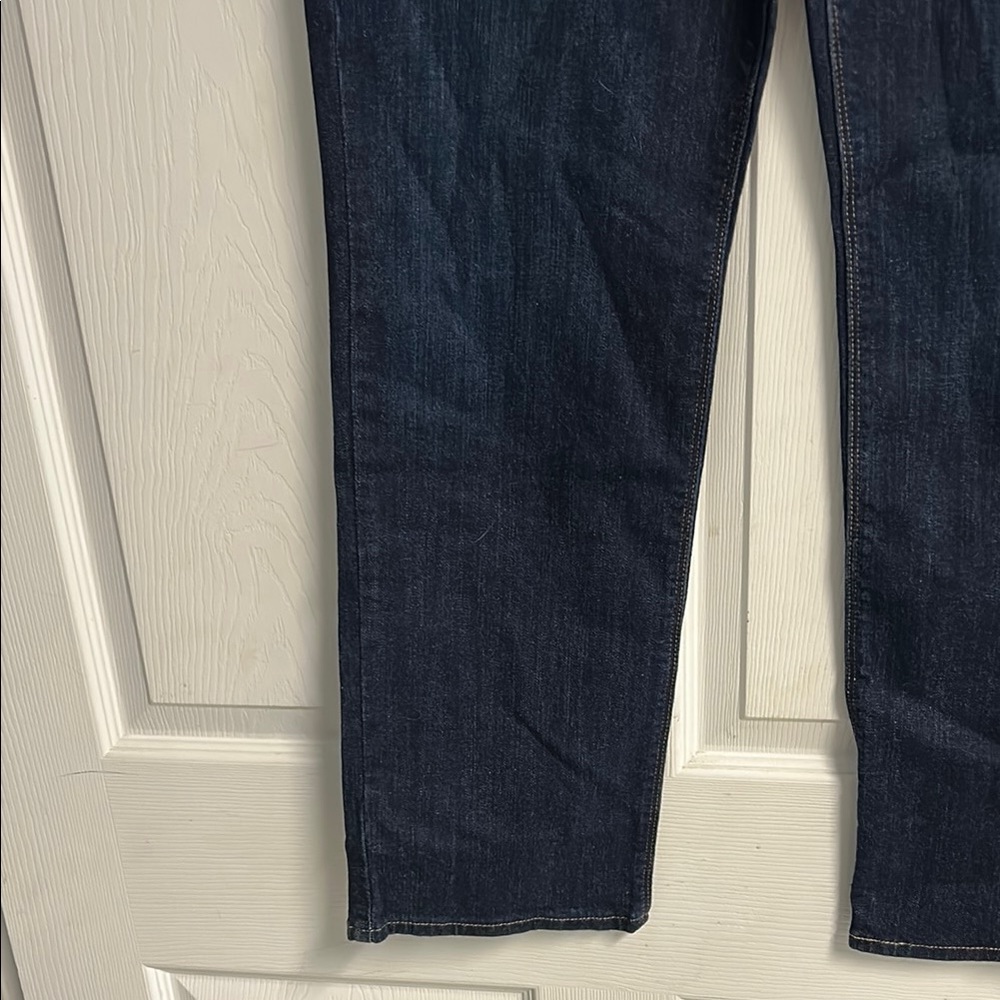 Levi's Dark Blue Straight Jeans. New/never worn without tags - Picture 5 of 16